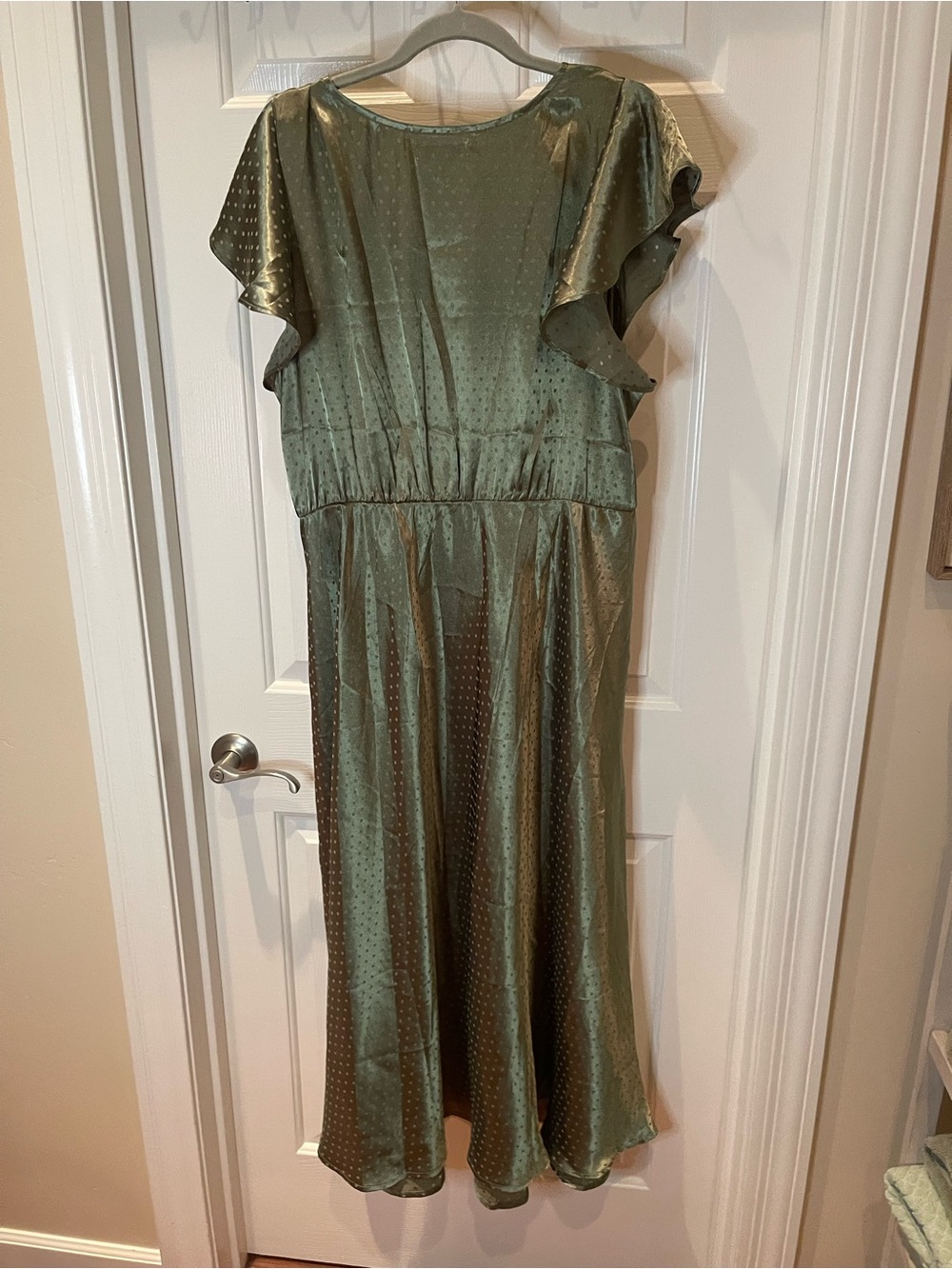 Old Navy Olive Satin Dot Maxi Dress CXL Petite NWOT - Picture 4 of 9